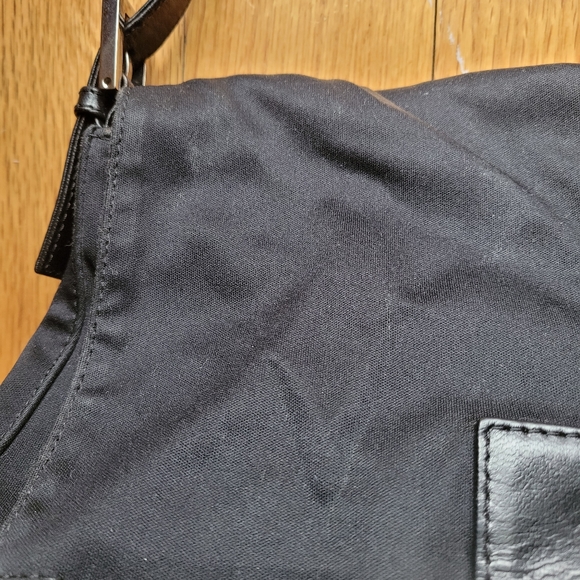 ❌️SOLD❌️ Authentic Vintage Fendi Shoulder Bag - Picture 14 of 16